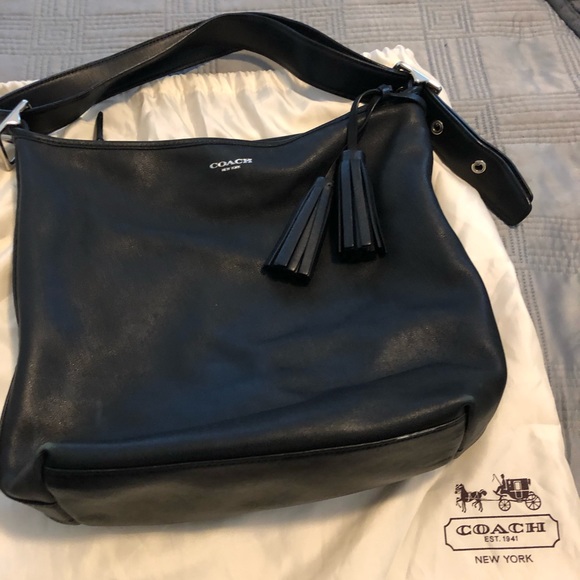 coach bucket bag 2019